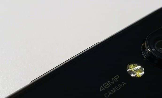 Президент Xiaomi показал смартфон с 48-мегапиксельной камерой
