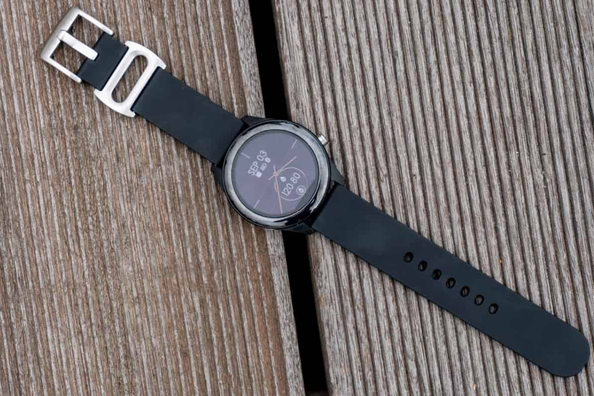 ASUS introduced VivoWatch SP with medical sensors and two-week autonomy