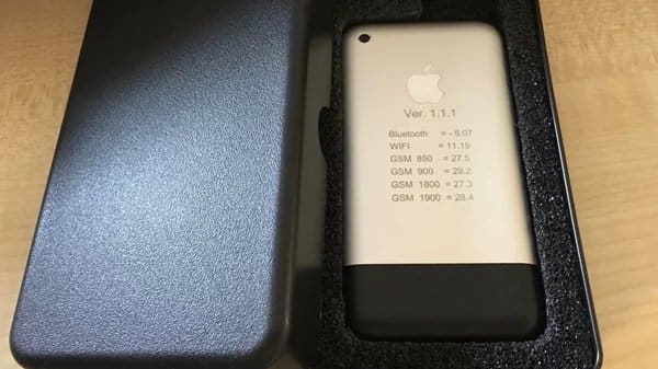 На eBay продается прототип первого iPhone