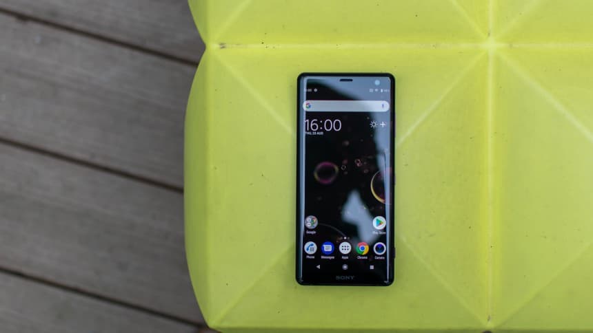 Sony представила флагманский Xperia XZ3