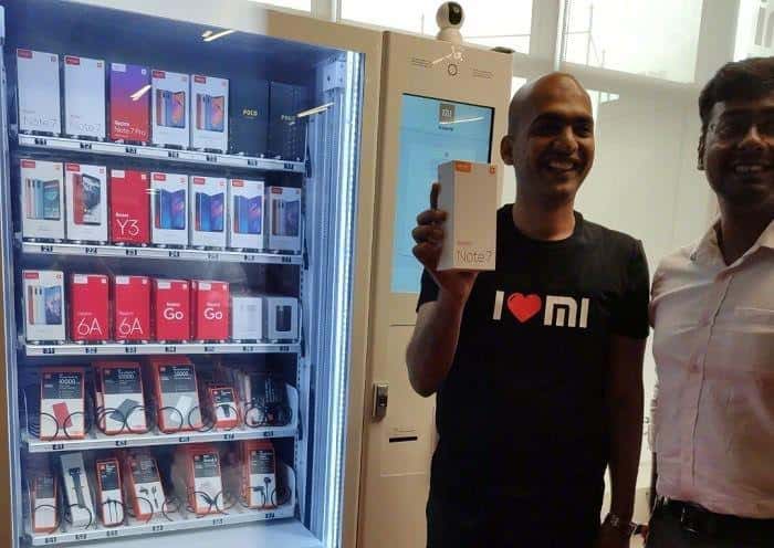Xiaomi решила реализовывать смартфоны через автоматы
